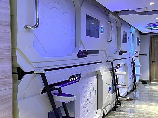 Jianpuke Space Capsule Backpacker Hostel