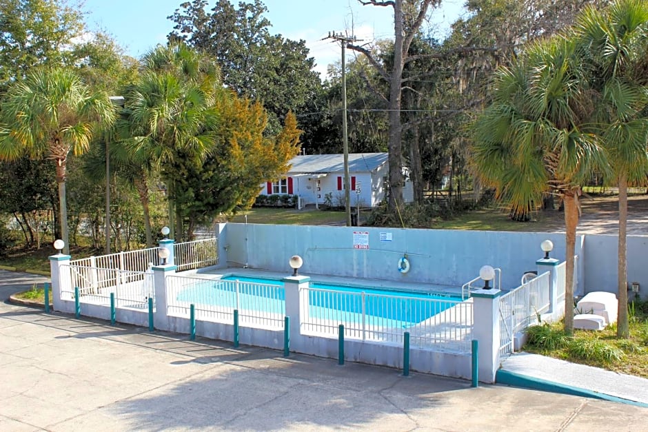 Travelers Inn Gainesville