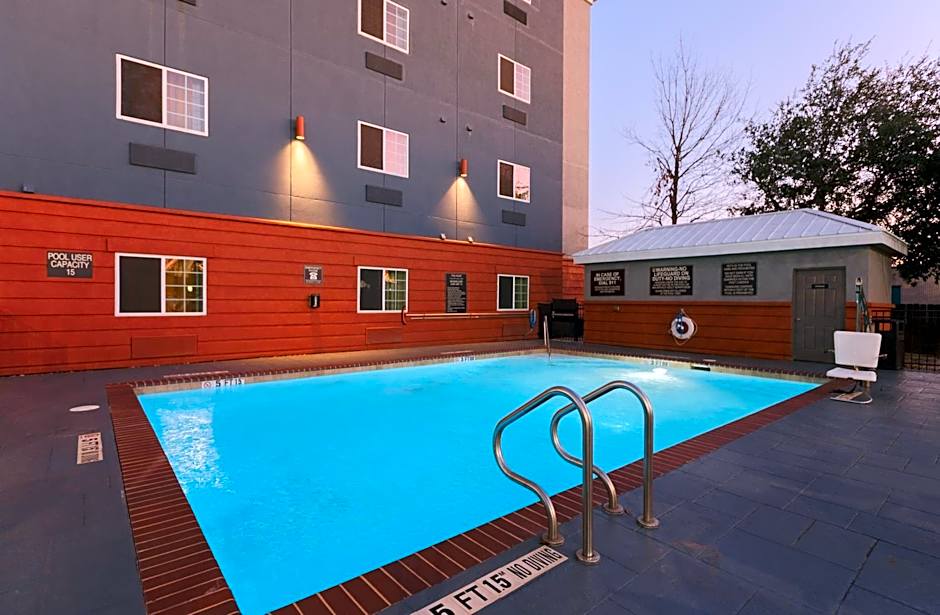 Candlewood Suites San Marcos By IHG