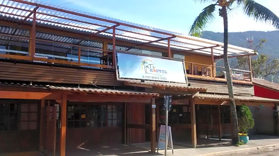 Ti Hostel Trindade