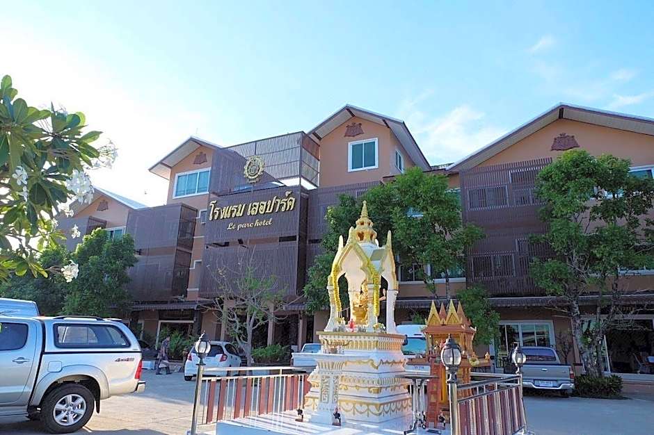 Le Parc Wangnang Hotel
