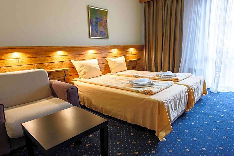 Kap House Family Hotel