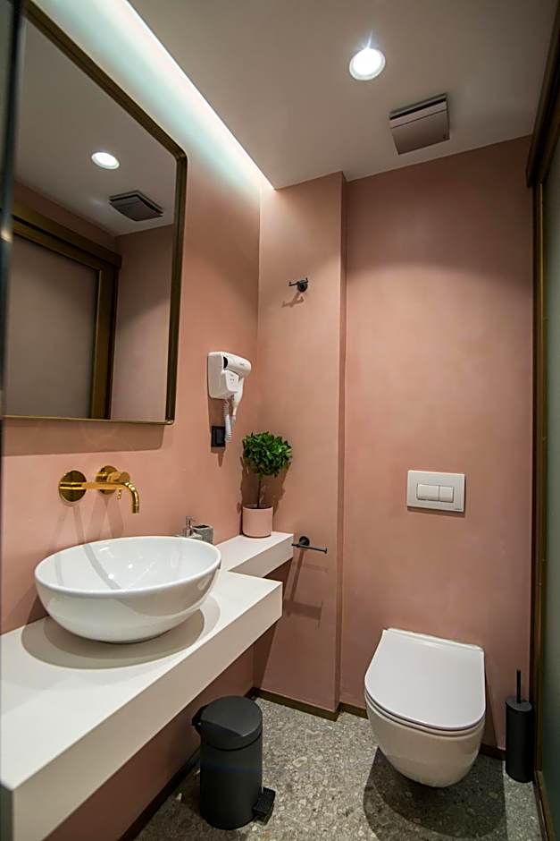 Ederlezi Zoubourlou Aparthotel