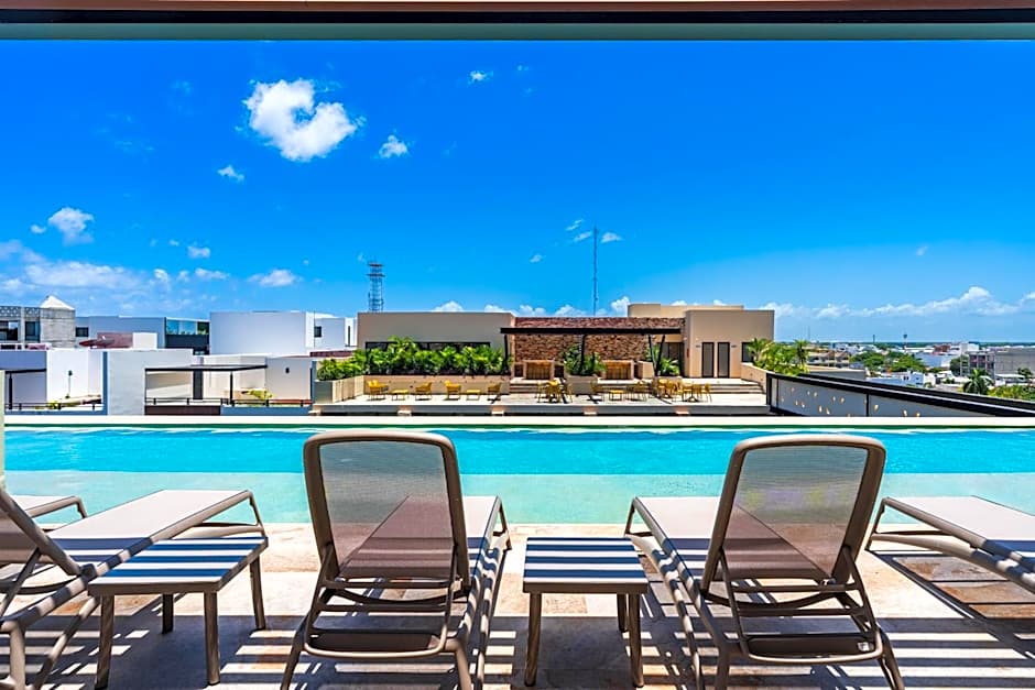 'Syrena Luxury Caribbean' Heart of Playa del Carmen - Fast Wi-fi - Sea Views