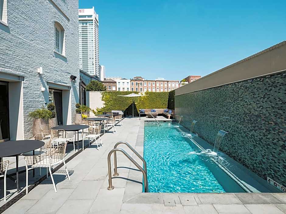 ONE11 Hotel