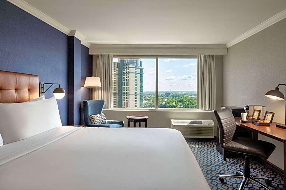 Wyndham Grand Fallsview Hotel
