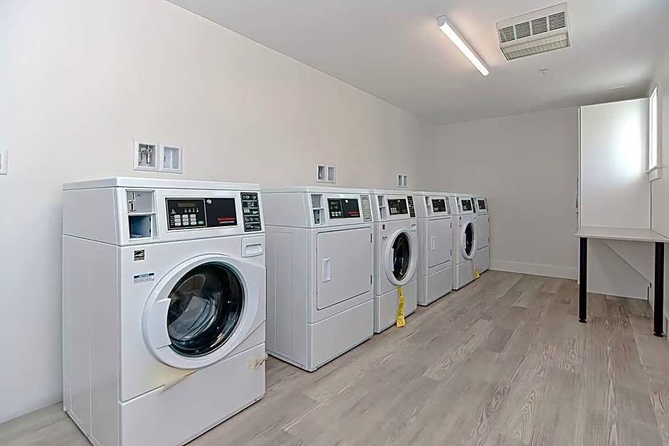 Harbourtown Suites