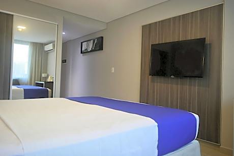 Standard King Room with Limited View