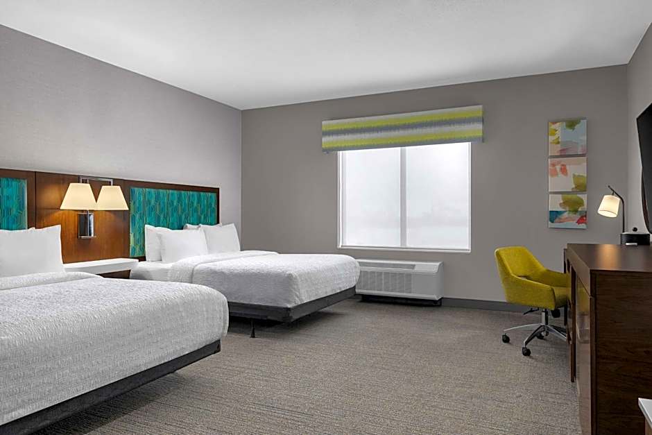 Hampton Inn & Suites Orangeville, ON