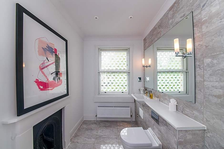 The Ayrlington Guesthouse