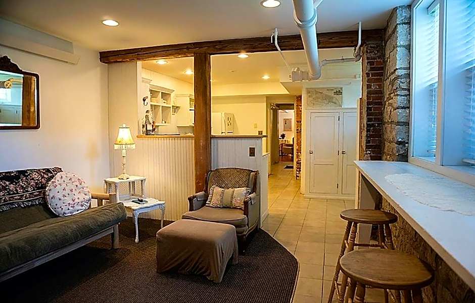 Alexander Mansion Bed & Breakfast