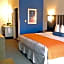 Guesthouse Inn & Suites Lexington