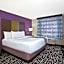 La Quinta Inn & Suites by Wyndham Fairborn Wright-Patterson