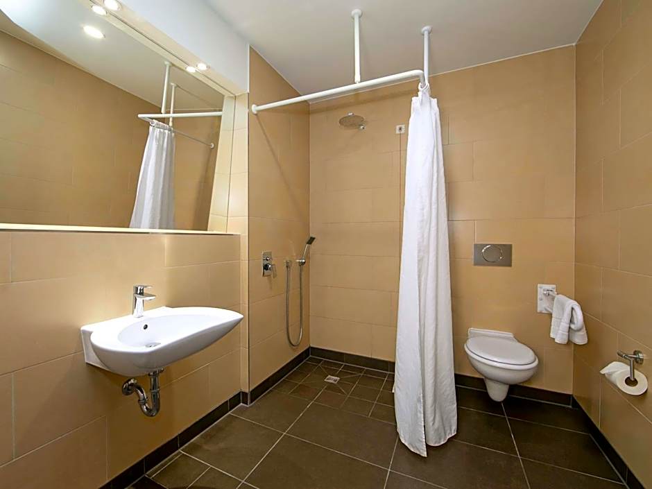 B&B HOTEL Berlin-Adlershof