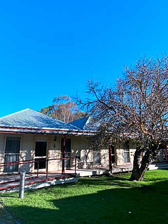 Dunkeld Village Accommodation - formerly Dunkeld Studio Accommodation