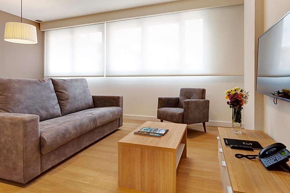 Sercotel Logrono Suites