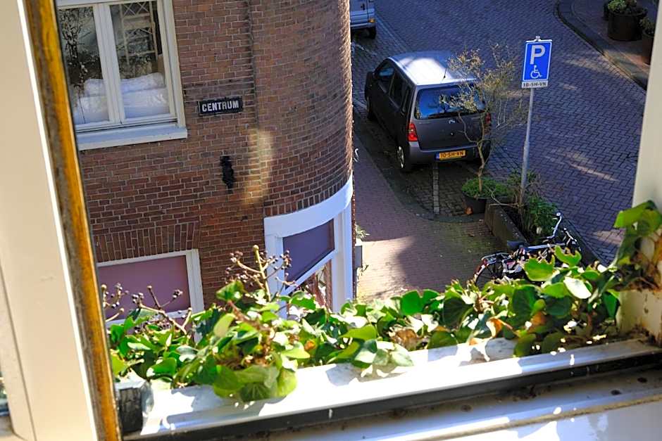 Eelhouse private studio