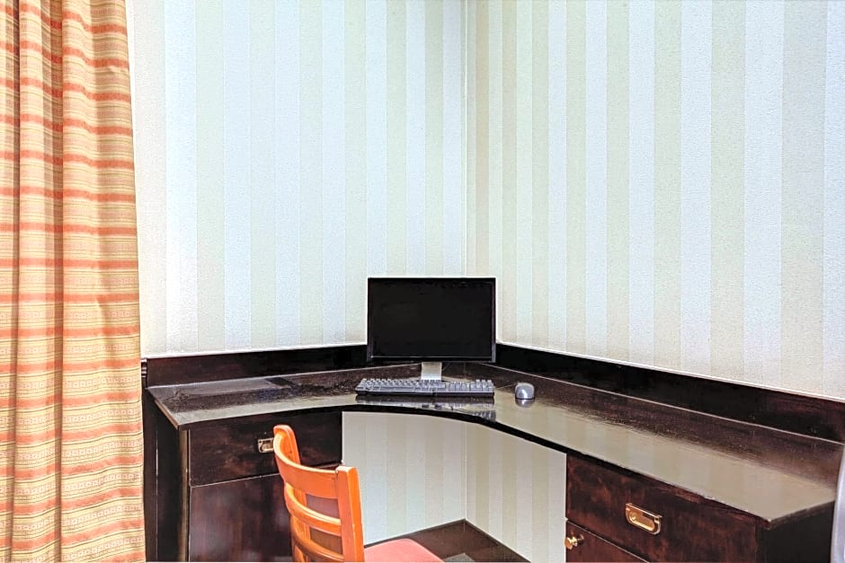 Ramada by Wyndham Jamaica/Queens
