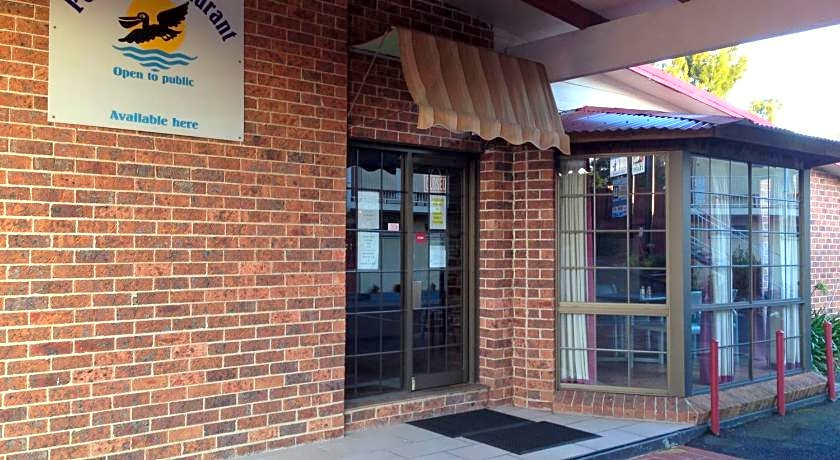 Riverview Motor Inn