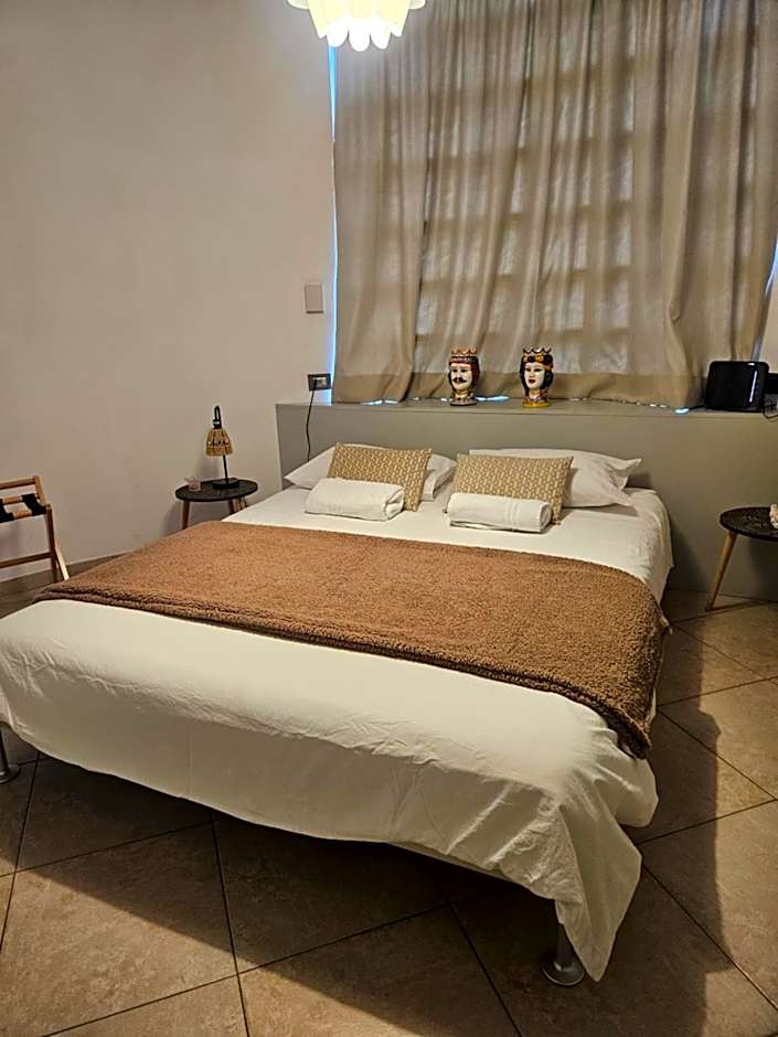 215 addaura luxury room