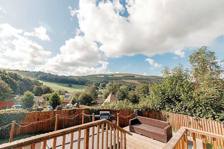 Herons Lake Retreat Hot Tub Lodges