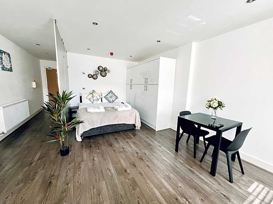 Fox House Studios, City centre Aparthotel