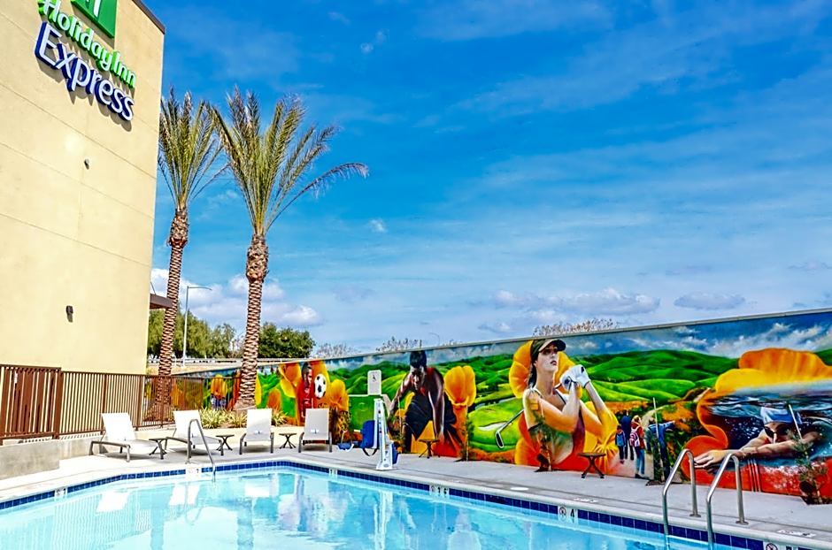 Holiday Inn Express & Suites Chino Hills, an IHG Hotel
