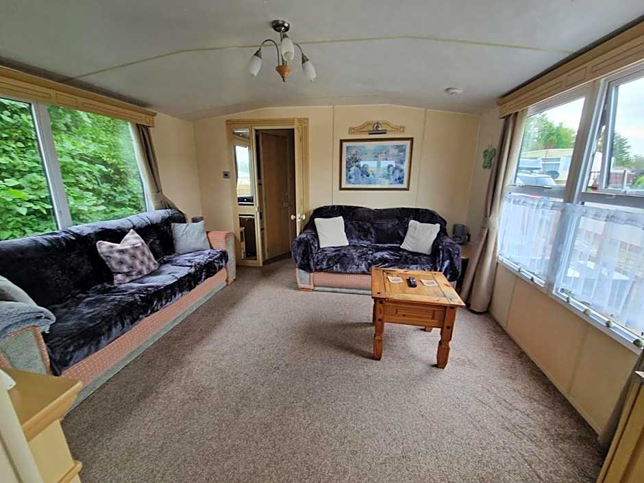 Haven on the Hill 2 Bed Caravan with Town Views of Aberystwyth F7