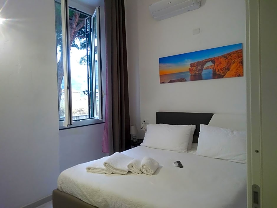 Photo 1 of 17 of B&B Albenga Casa Panfilo