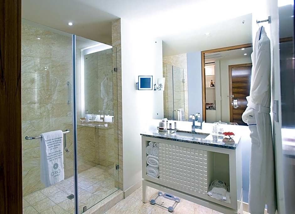 Global Hotel Panama