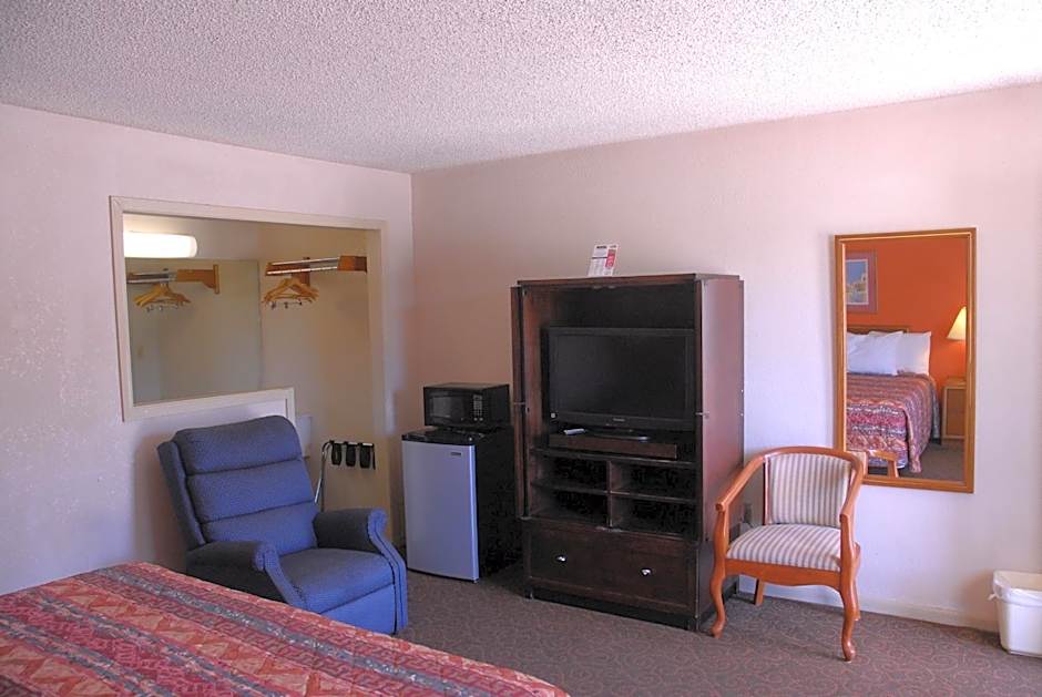 America's Best Inn and Suites Emporia