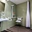 Super 8 by Wyndham Oberhausen