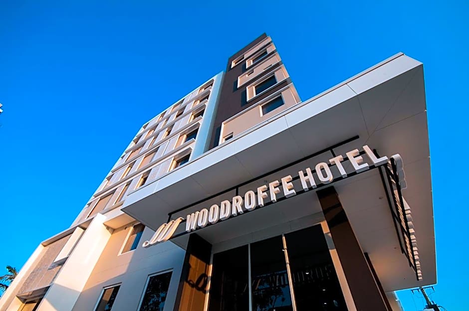 Woodroffe Hotel