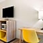 Days Inn & Suites by Wyndham Warren