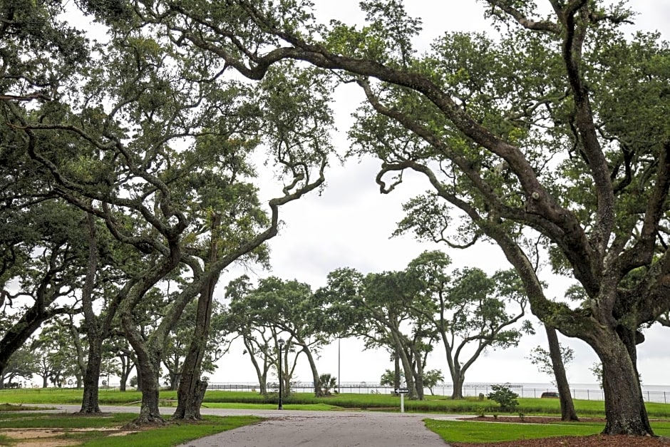 Centennial Plaza Resort Gulfport