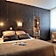 Ashley Hotel
