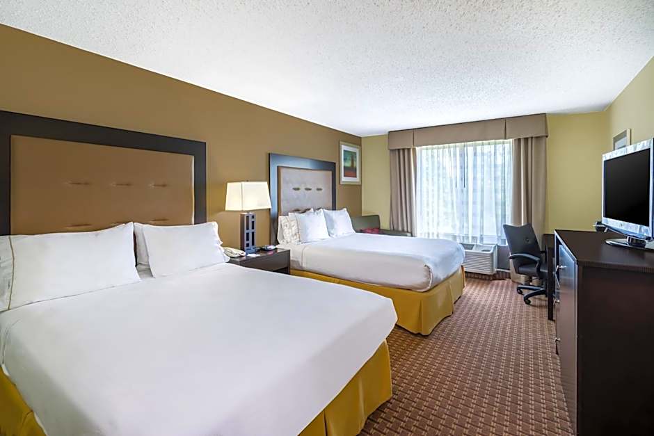 Holiday Inn Express Hotel & Suites-North East By IHG