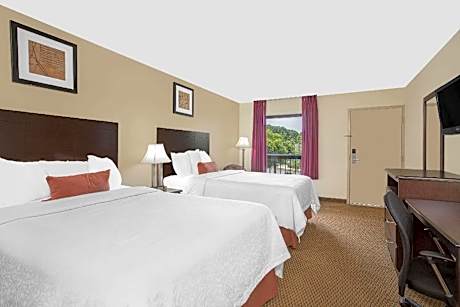 2 Double Beds Non-Smoking
