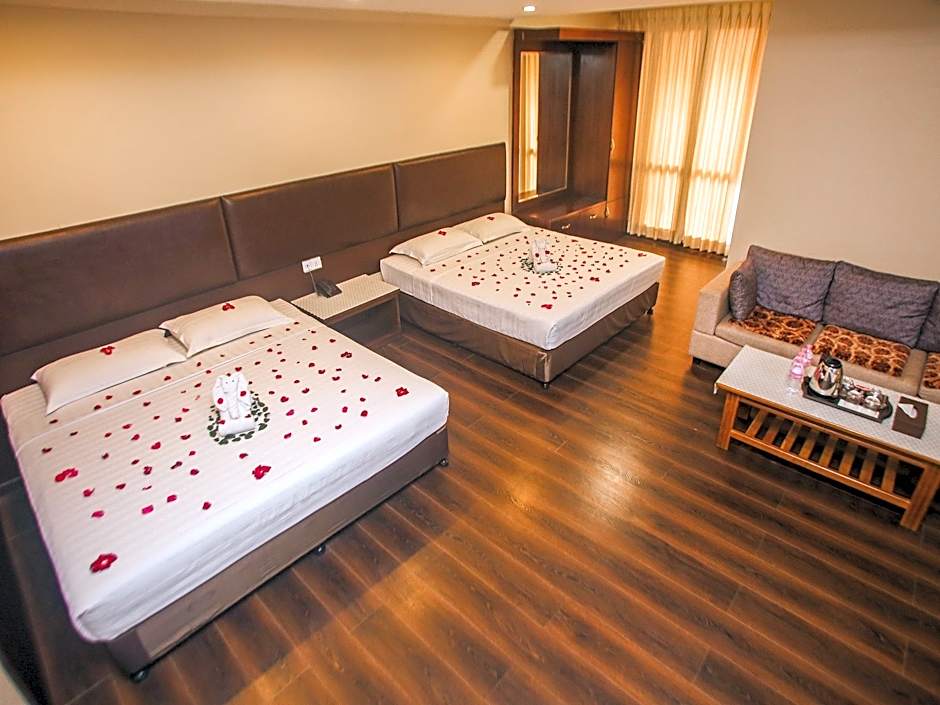 Grace Treasure Hotel