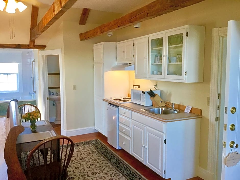 Treadwell Inn
