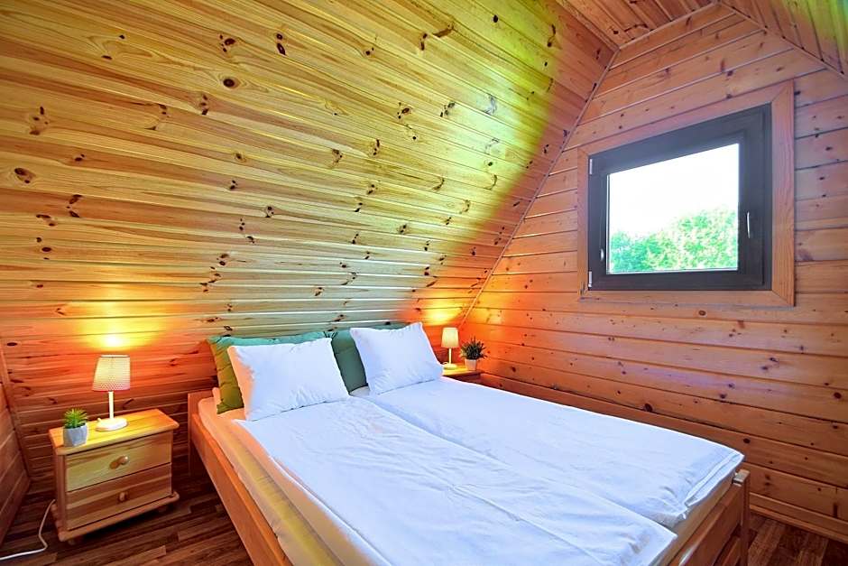 Radison Houses with a garden - Domki z ogródkiem Radison