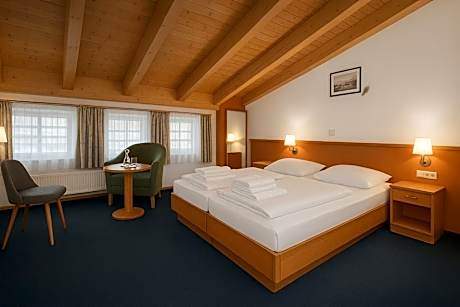 Double Room with Private Bathroom