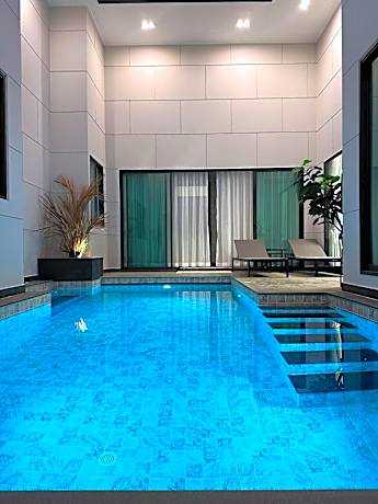 Chill Chill Pool Villa Pattaya