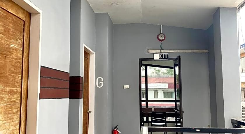 Pocket Hotel Bunks and Breakfast