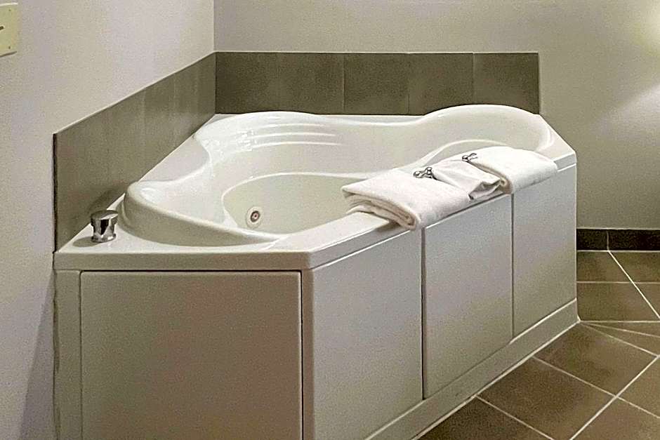 Country Inn & Suites by Radisson, Wytheville, VA