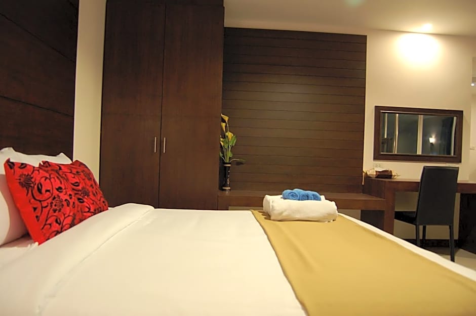 Photo 1 of 7 of Suite, Sea View