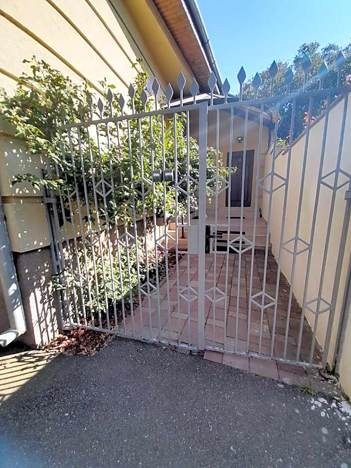 Pannónia Rooms and Apartments