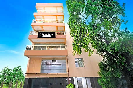 Townhouse Sahayogi Nagar Near Big Bazaar
