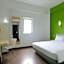 Amaris Hotel Bekasi Barat