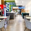 City Life Port Hotel